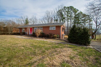 610 Adams St, Manchester, TN 37355 - photo 3
