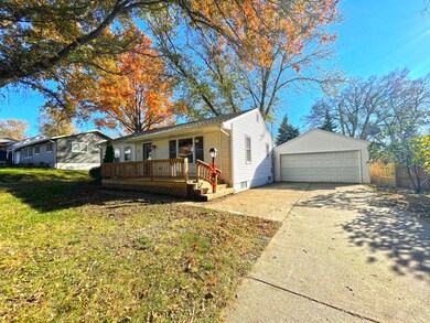 102 Southview Blvd, Shenandoah, IA 51601 - photo 2