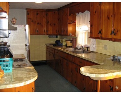 66 Jensen Cir, West Springfield, MA 01089 - photo 5