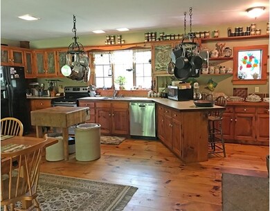 3 Common Rd, Shelburne Falls, MA 01370 - photo 7