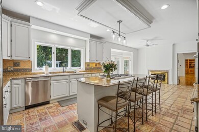 8001 Glengalen Ln, Chevy Chase, MD 20815 - photo 6