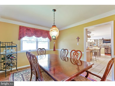 626 Highpointe Cir, Langhorne, PA 19047 - photo 4