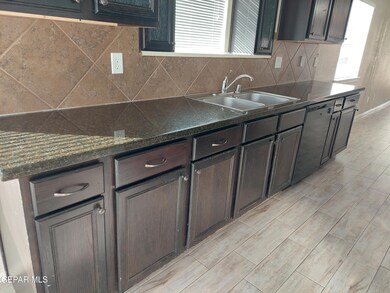 14264 Desert Orchid Dr, El Paso, TX 79928 - photo 5