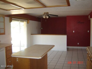 eat in kitchen