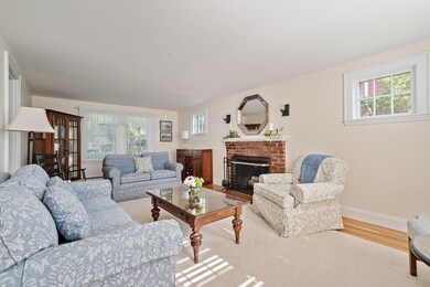 64 Judson Rd, Weymouth, MA 02188 - photo 4