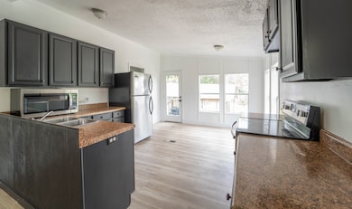 123 Rockwood Dr, Shelbyville, TN 37160 - photo 6