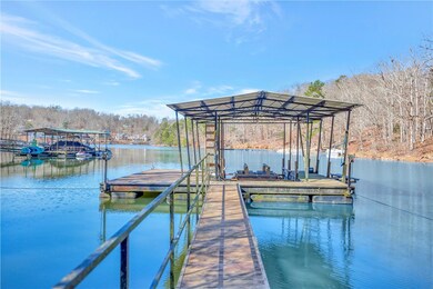 Covered Slip Dock w/boat lift on +25' deep water