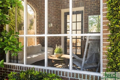 Screen porch, accessible from the living room