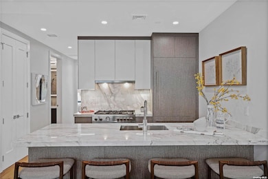 21-31 Shore Blvd unit 3A, Astoria, NY 11105 - photo 7