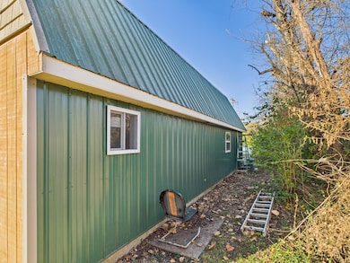 523 Pine St, Cabool, MO 65689 - photo 4