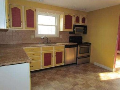 242 Worcester Ln, Waltham, MA 02451 - photo 7