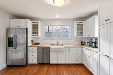 39 Rockland Place, Newton Upper Falls, MA 02464 - photo 7