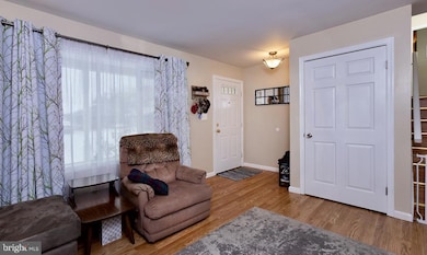 56 Honeysuckle Dr, Mechanicsburg, PA 17050 - photo 4