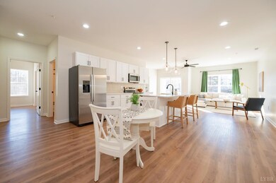 128 Brenleigh Ct unit 307, Lynchburg, VA 24501 - photo 2