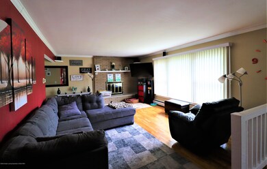 844 E Thomas L Pkwy, Lansing, MI 48917 - photo 5