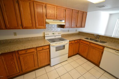 716 N Country Club Way, Chandler, AZ 85226 - photo 4