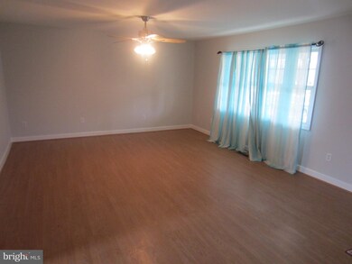 12211 Raritan Ln, Bowie, MD 20715 - photo 3