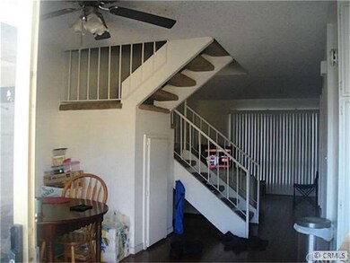 living room/ dining room combo