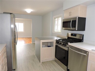 694 Sunset Ave, Sheffield Lake, OH 44054 - photo 3