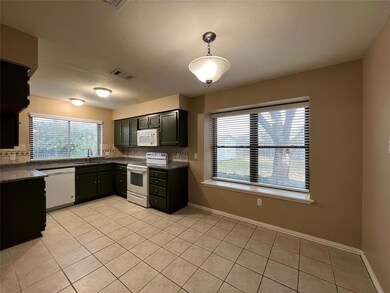 5809 Shamrock Ct, North Richland Hills, TX 76180 - photo 6