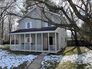 228 W Pendle St, South Bend, IN 46637 - photo 2