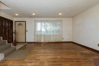Living Area 3