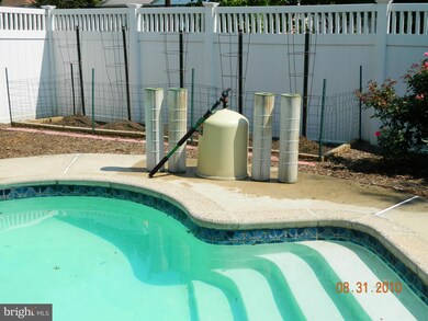 3512 Fullerton St, Beltsville, MD 20705 - photo 4