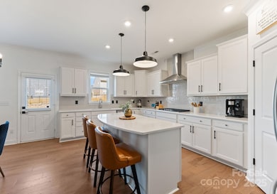 11016 Larkslea Ln, Charlotte, NC 28278 - photo 5