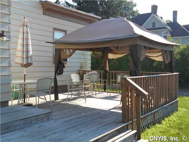 Patio/Deck Deck in the sun or out!