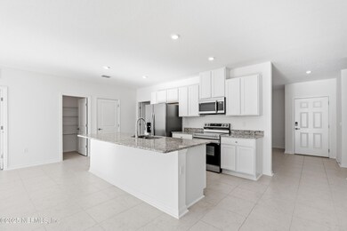 8 Bannbury Ln, Palm Coast, FL 32137 - photo 4