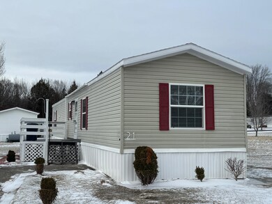 21 Christara St, East Millinocket, ME 04430 - photo 3