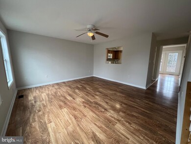 140 Topaz Ln, Inwood, WV 25428 - photo 7