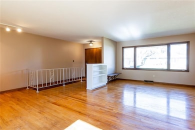 living room/entry