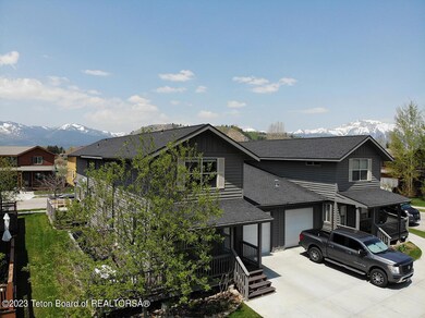 1247 Allen Way