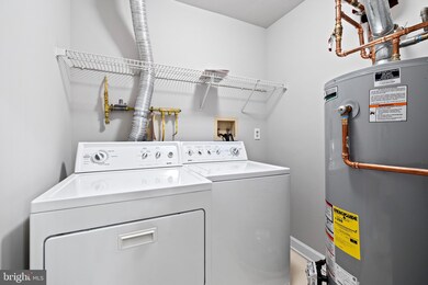 2320 Falls Gable Ln unit L, Baltimore, MD 21209 - photo 7