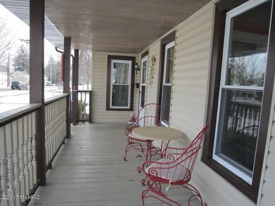 409 N Marshall Ave, Marshall, MI 49068 - photo 2