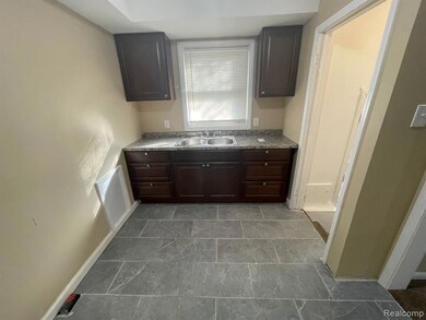 14140 Lamphere St, Detroit, MI 48223 - photo 4
