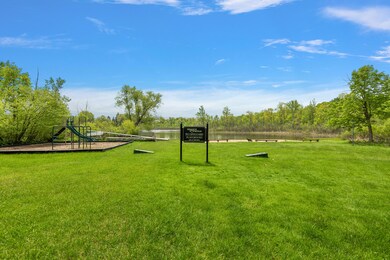 6166 Mission Dr, West Bloomfield, MI 48324 - photo 5