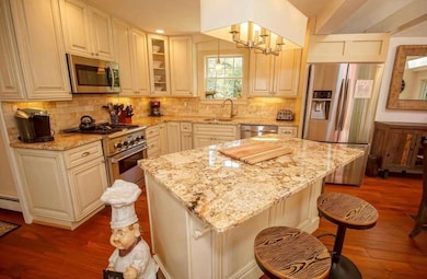 624 Boyd Hill Rd, Wilmington, VT 05363 - photo 4