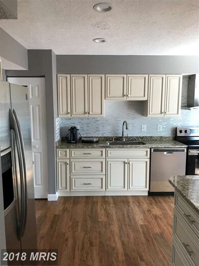 14000 Grumble Jones Ct, Centreville, VA 20121 - photo 5