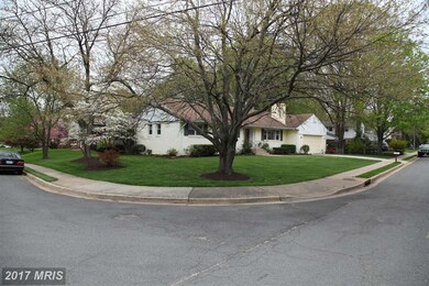 1011 Country Club Dr NE, Vienna, VA 22180 - photo 2