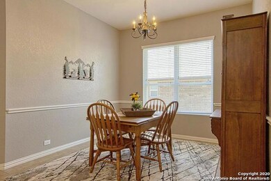 10721 Barnsford Ln, Helotes, TX 78023 - photo 4