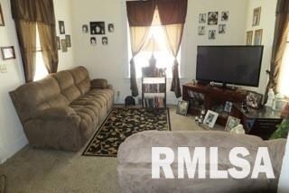 2048 W 5th St, Davenport, IA 52802 - photo 5