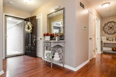 6809 E Manslick Rd, Louisville, KY 40228 - photo 6