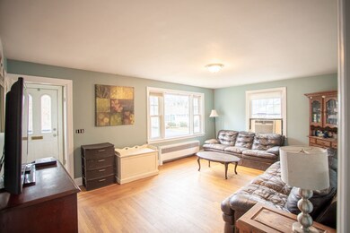 81 Clark St, Cumberland, RI 02864 - photo 4