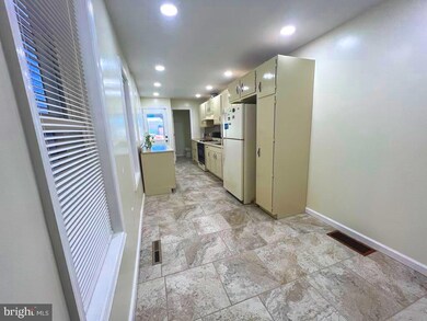 1527 N 10th St, Reading, PA 19604 - photo 7