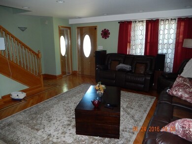 10166 Potter Rd, Des Plaines, IL 60016 - photo 3