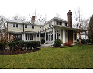 91 Arnold Rd, Wellesley Hills, MA 02481 - photo 2