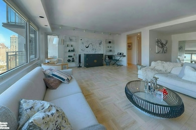 Excelsior Apartments unit 32C, New York, NY 10022 - photo 3