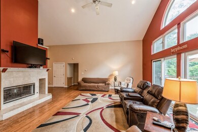 6221 E Division Rd, Mill Creek, IN 46365 - photo 7